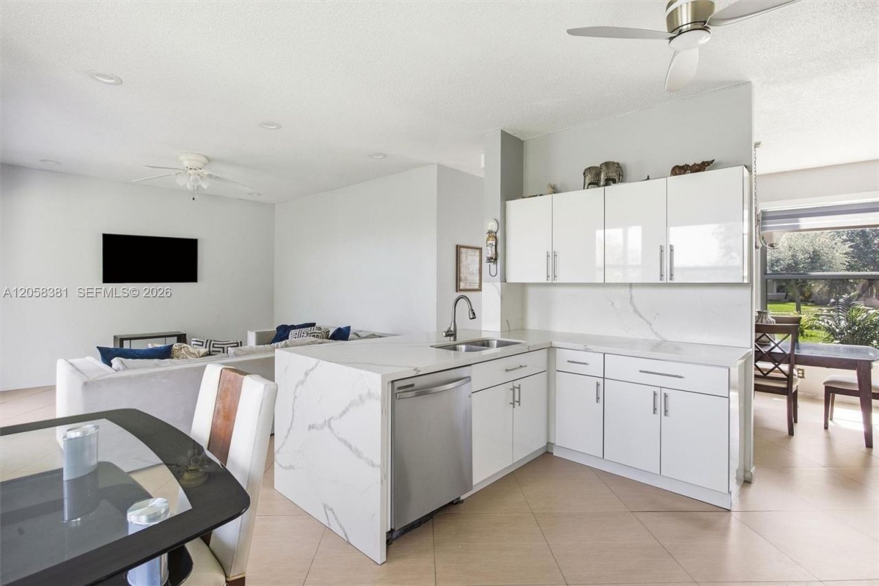 2412 SW 164th Ave , Miramar, FL 33027 Photo