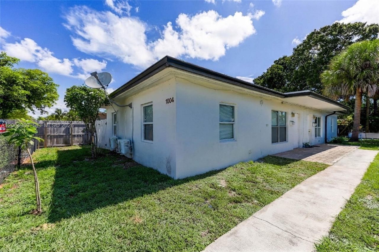 1004 SW 24th Ave , Fort Lauderdale, FL 33312 Photo