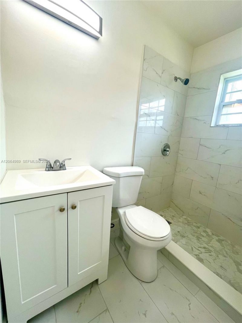 1004 SW 24th Ave , Fort Lauderdale, FL 33312 Photo