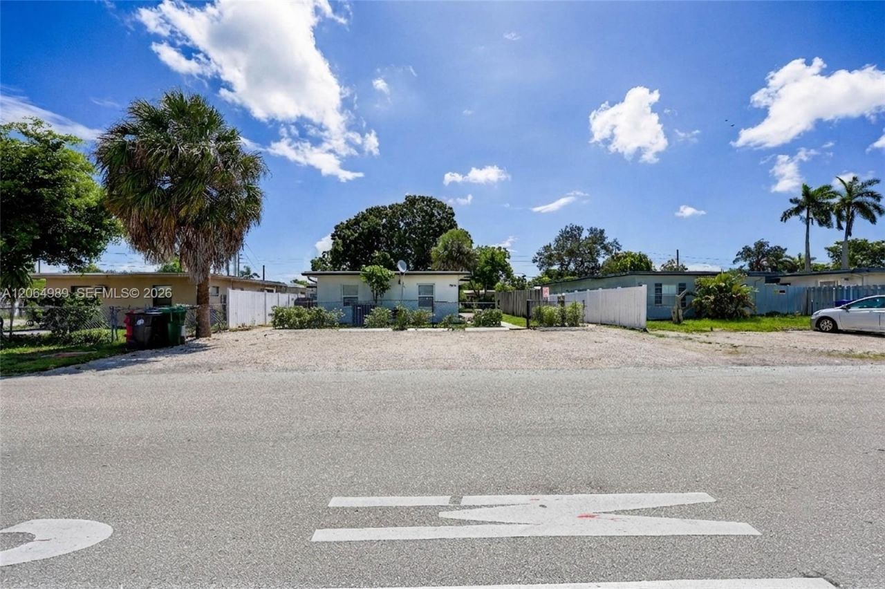 1004 SW 24th Ave , Fort Lauderdale, FL 33312 Photo