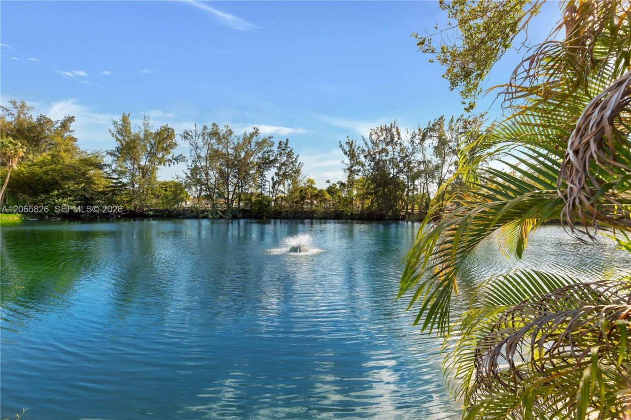 1300 NE Miami Gardens Dr , Unit 714E, Miami, FL 33179 Photo