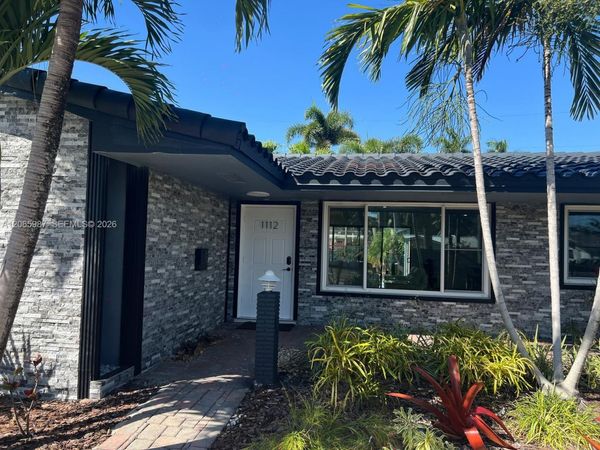 1112 N 13th Ave , Hollywood, FL 33019