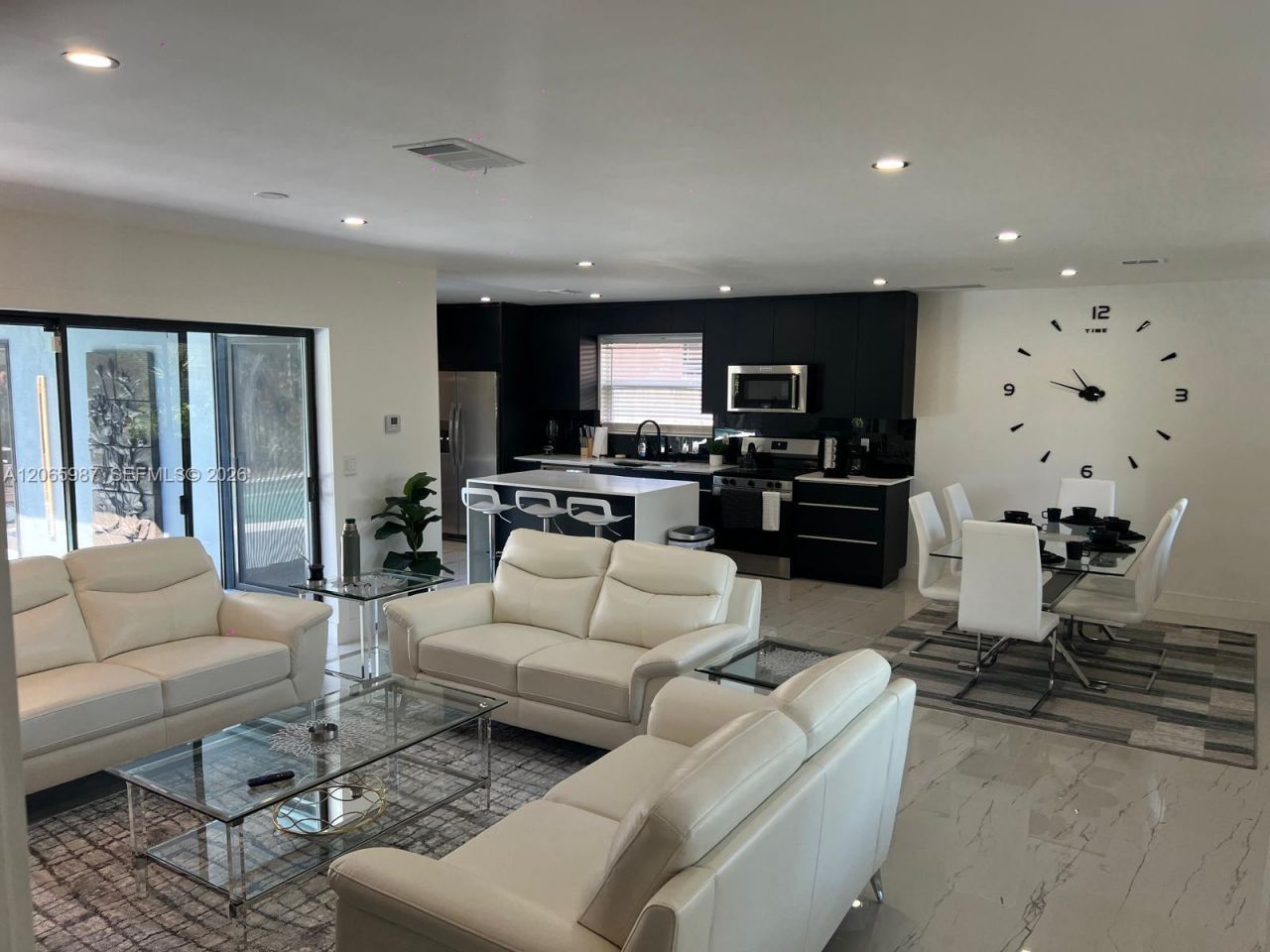 1112 N 13th Ave, Hollywood, FL 33019 Photo