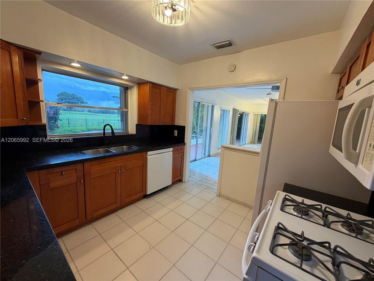 485 S Shore Dr, Miami Beach, FL 33141 Photo