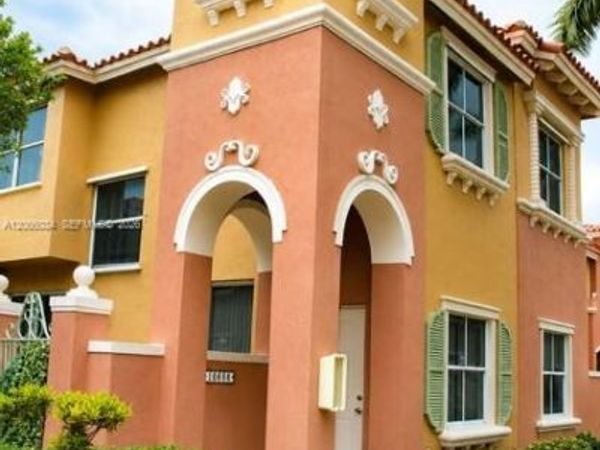 10666 SW 7th St , Unit 2106, Pembroke Pines, FL 33025