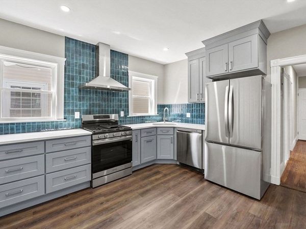 18 Lyon St, Unit 3, Boston, MA 02122