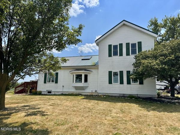 5196 County Road J , Edon, OH 43518