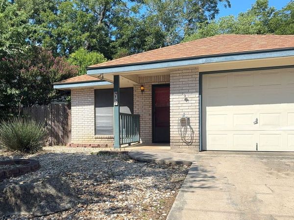 137 CIBOLO CREEK DR, Boerne, TX 78006