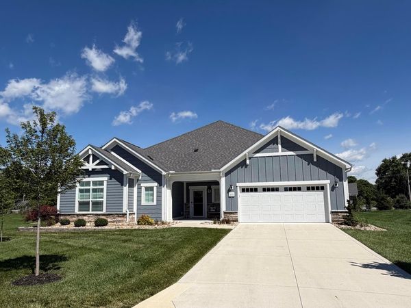 111 Glenshire Court, Granville, OH 43023