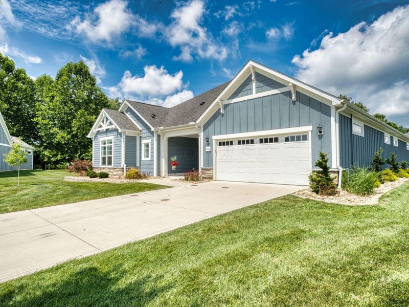 111 Glenshire Court, Granville, OH 43023 Photo 2