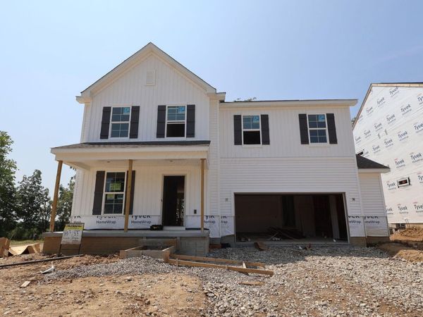 33 Englewood Road , Commercial Point, OH 43116