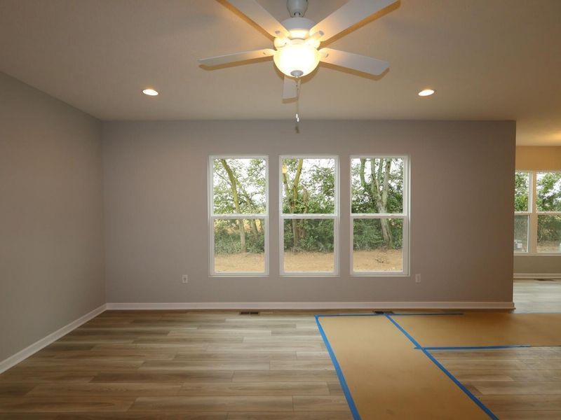 33 Englewood Road, Commercial Point, OH 43116 Photo 2