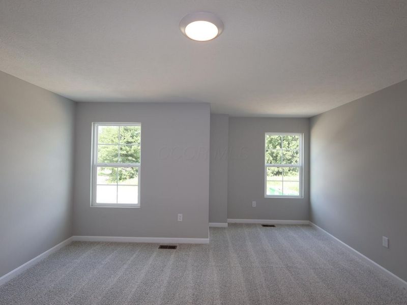 33 Englewood Road, Commercial Point, OH 43116 Photo 6