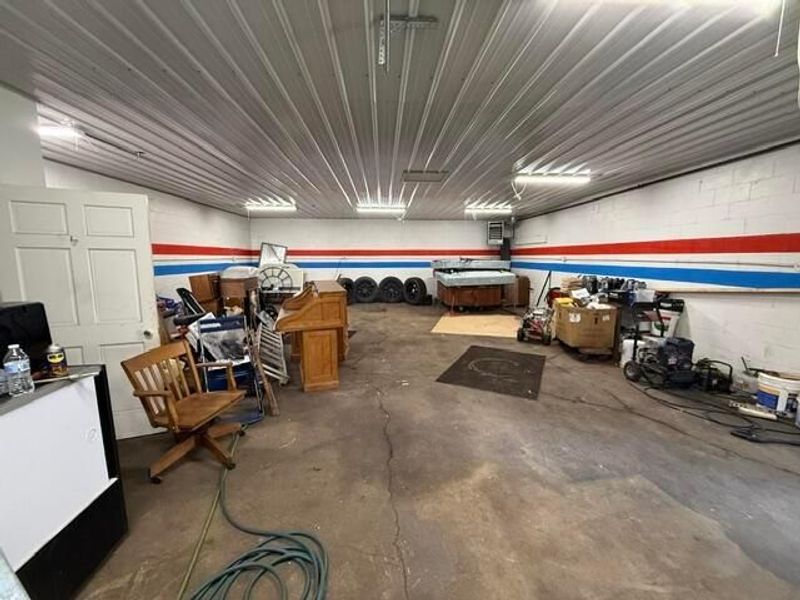 946 Meadowview Avenue , Lancaster, OH 43130 Photo 6