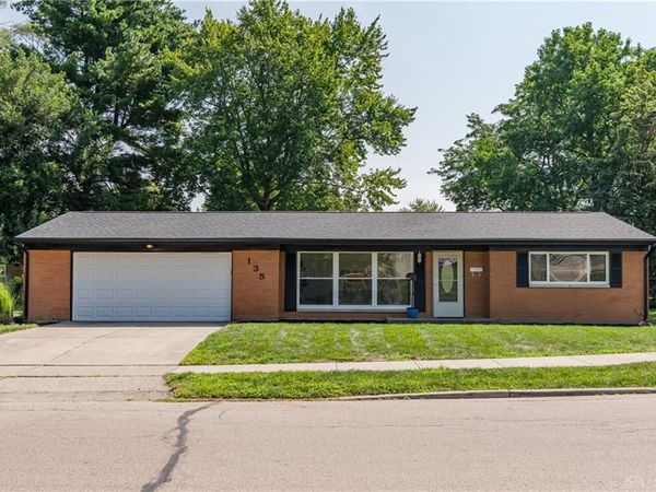 135 Shaftsbury Road, Troy, OH 45373