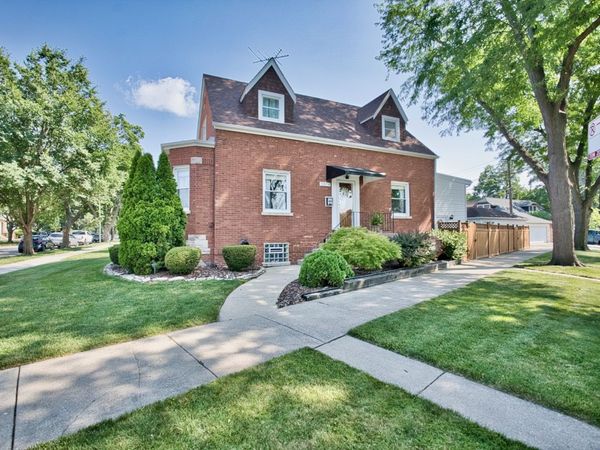 5974 W Miami Avenue , Chicago, IL 60646