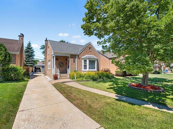 5126 N Mulligan Avenue , Chicago, IL 60630