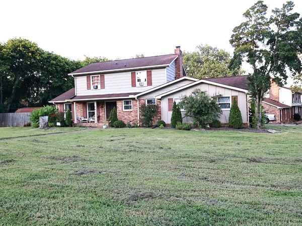 124 Timber Ridge Dr , Nashville, TN 37217