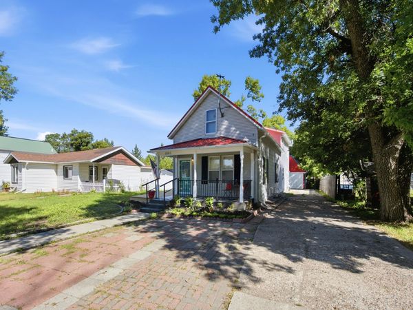1061 1st Street N, Casselton, ND 58012