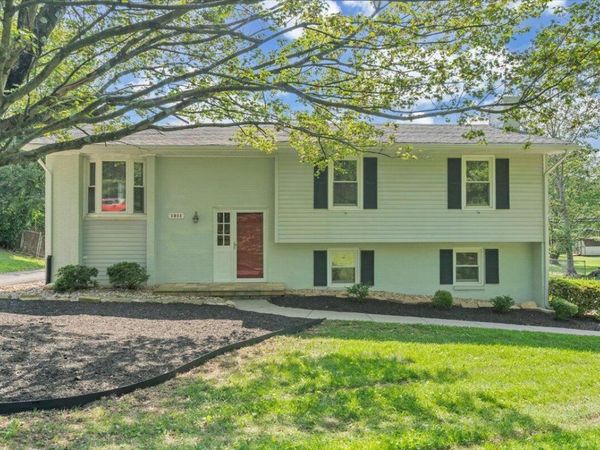 1311 Catawba RD , Daleville, VA 24083