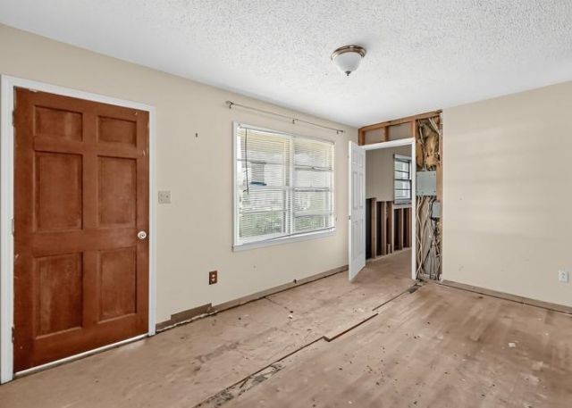 16155 Highway 265 Photo 10