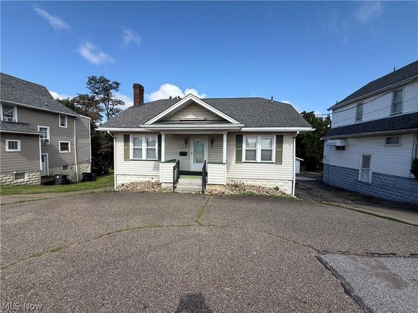 4249 Sunset Boulevard , Steubenville, OH 43952