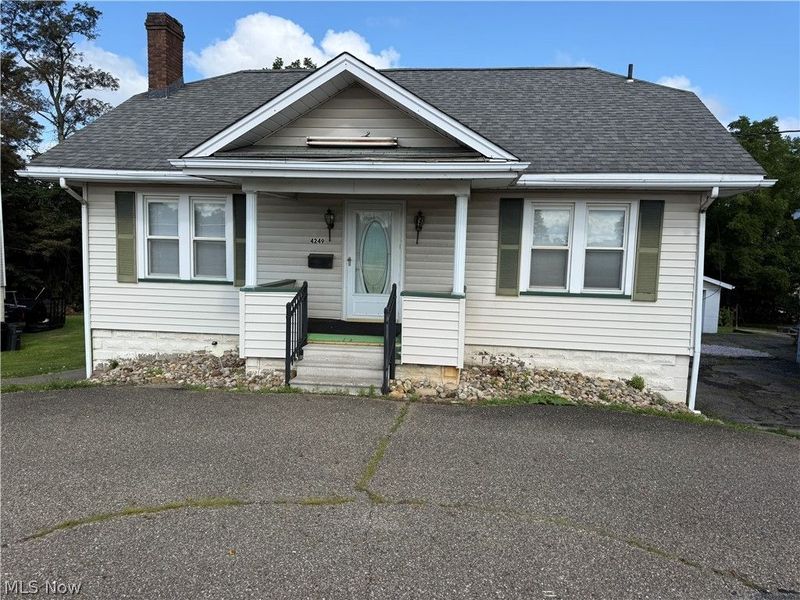 4249 Sunset Boulevard, Steubenville, OH 43952 Photo 2