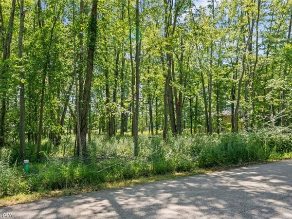 Cranage Road, Olmsted Falls, OH 44138