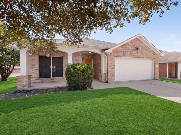 1302 Rainbow Parke DR, Round Rock, TX 78665