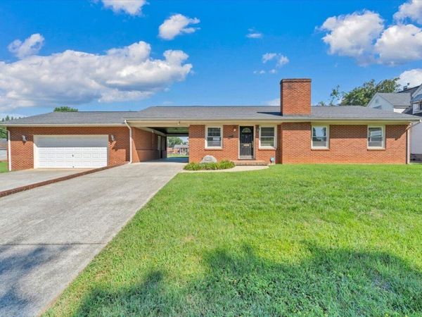 3110 Maplelawn AVE NW, Roanoke, VA 24012