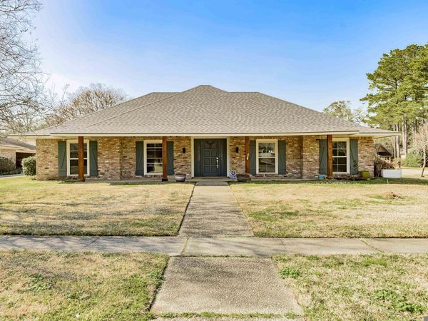4204 Pine Park Dr, Baton Rouge, LA 70809