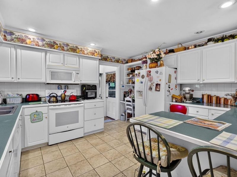 544 Edgewood Drive , Circleville, OH 43113 Photo 13