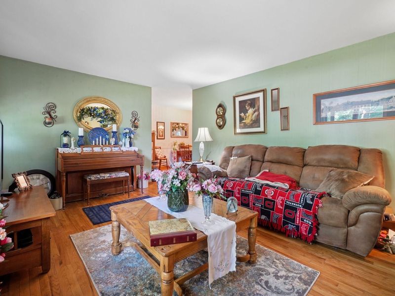 544 Edgewood Drive , Circleville, OH 43113 Photo 8