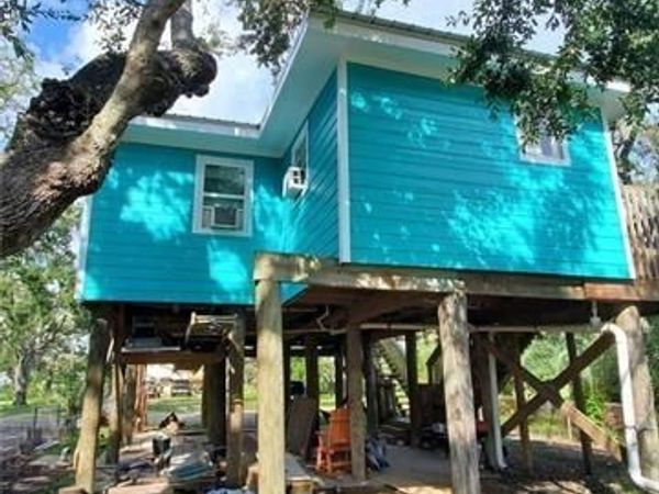 185 CHIGHIZOLA Lane , Grand Isle, LA 70358