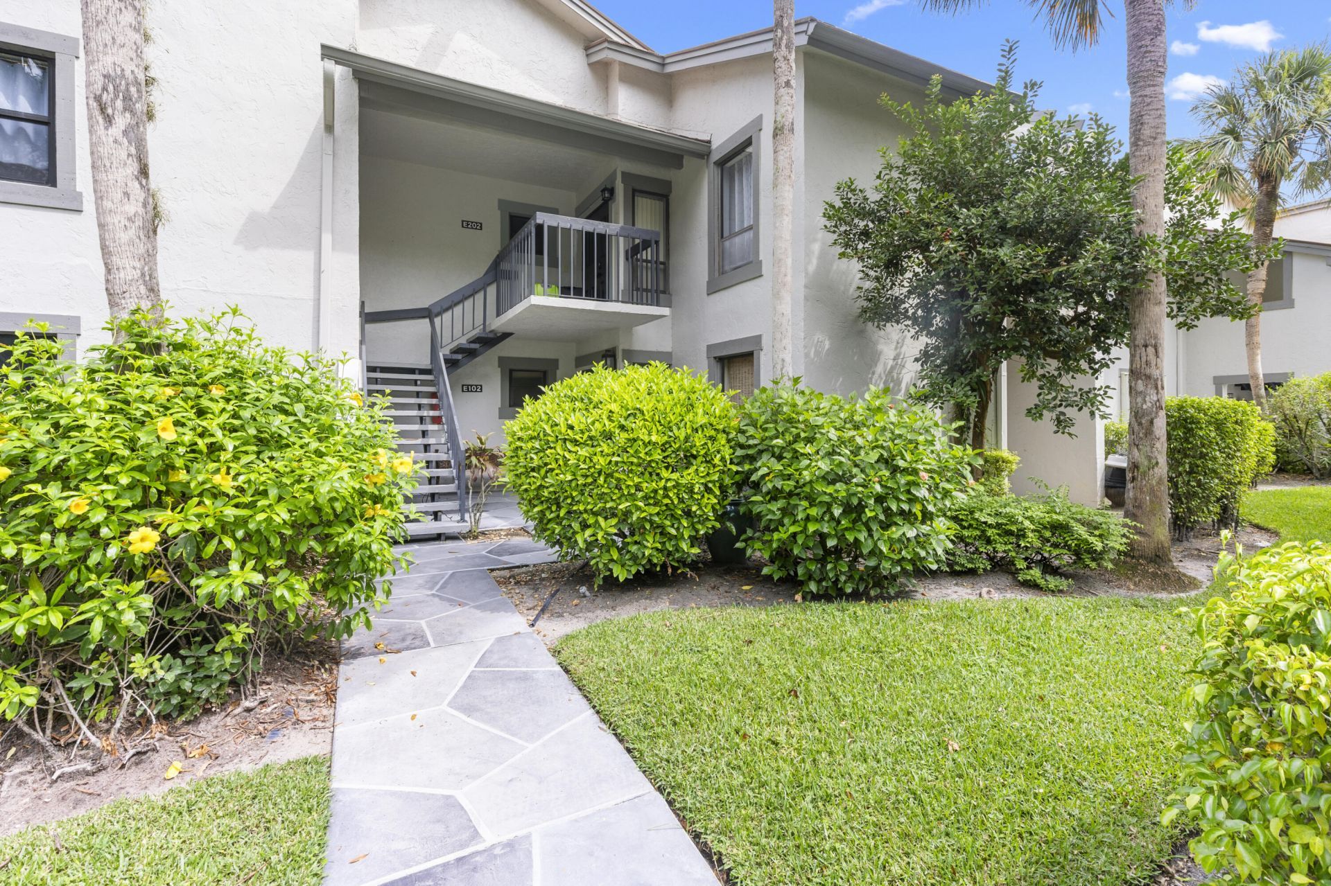 11397 Pond View Drive, Unit E202, Wellington, FL 33414 Photo