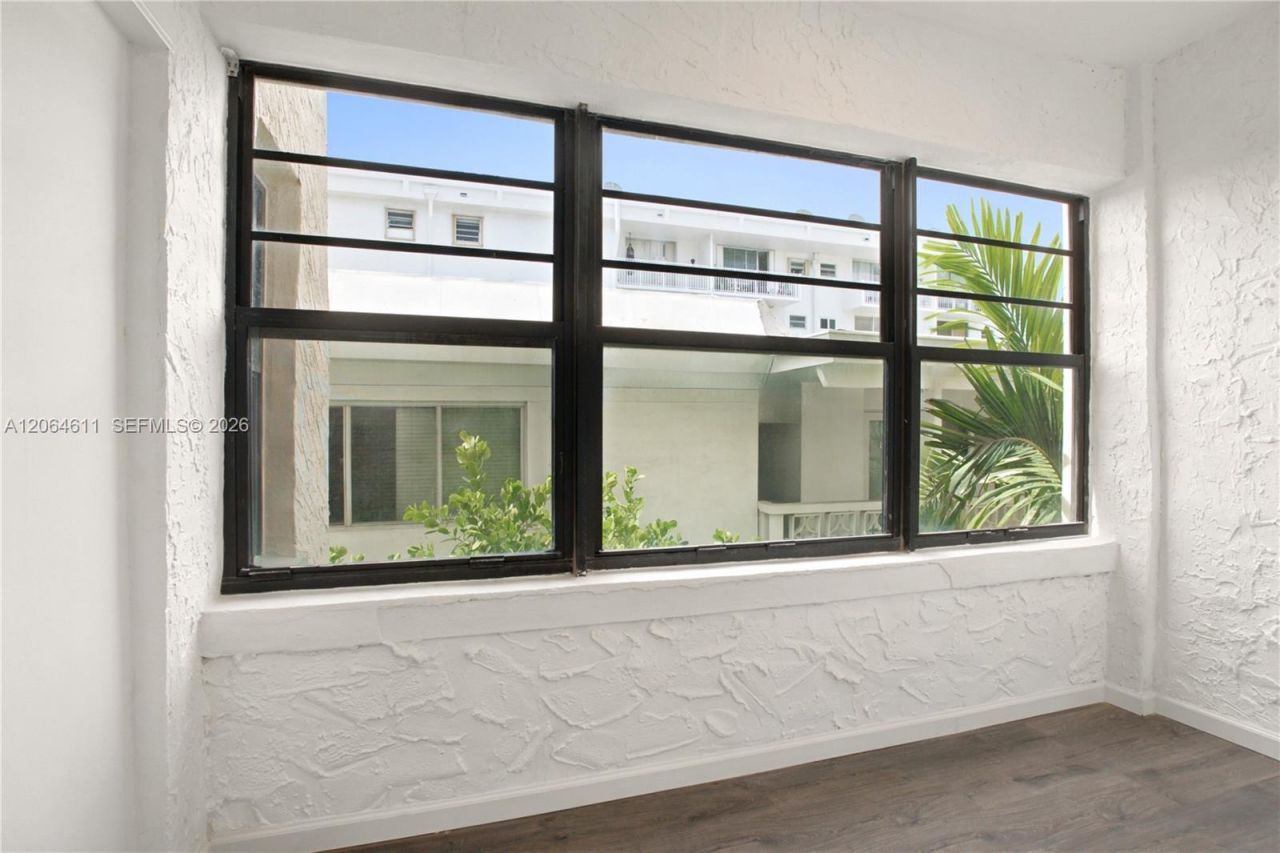 934 Michigan Ave, Unit 209, Miami Beach, FL 33139 Photo