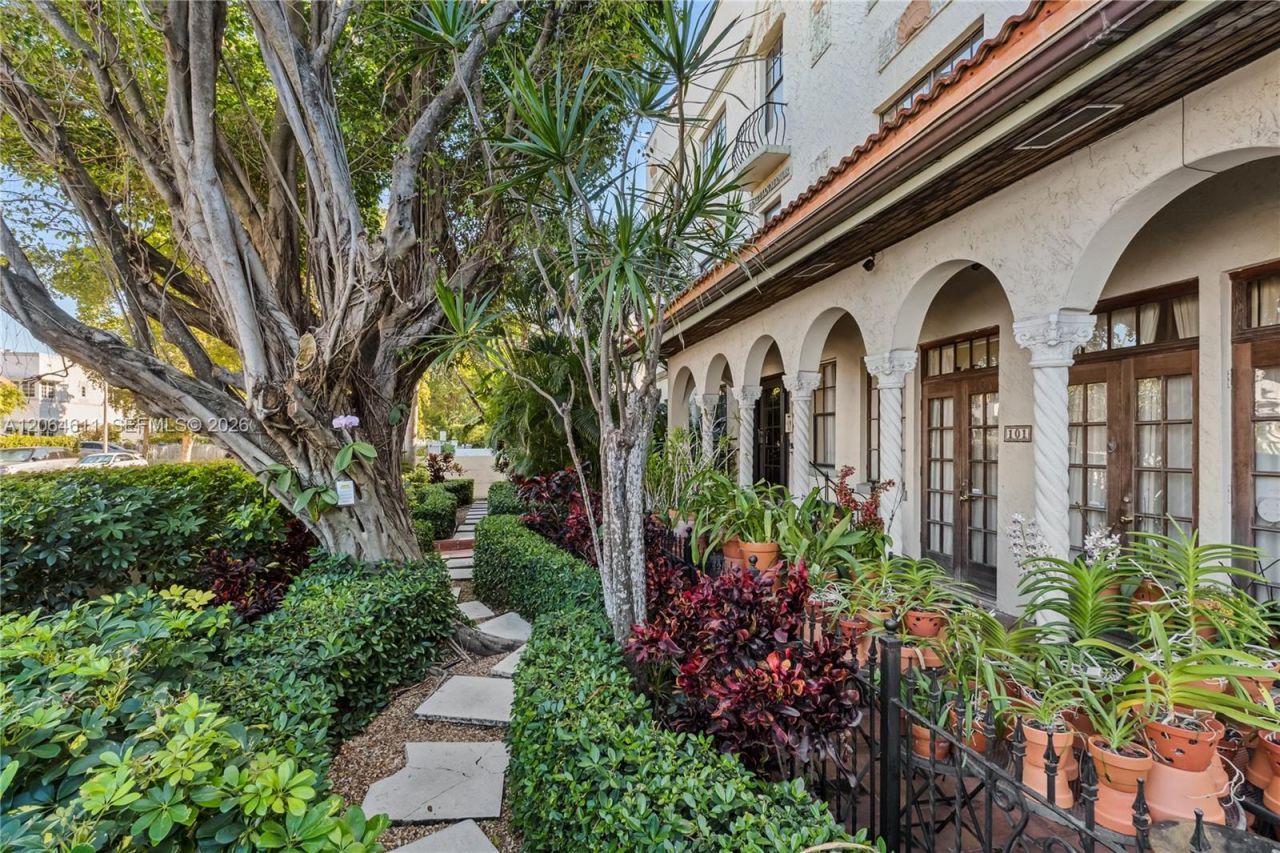 934 Michigan Ave, Unit 209, Miami Beach, FL 33139 Photo