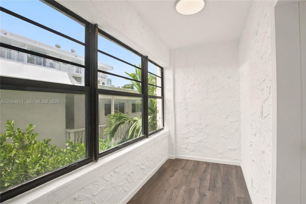 934 Michigan Ave, Unit 209, Miami Beach, FL 33139 Photo