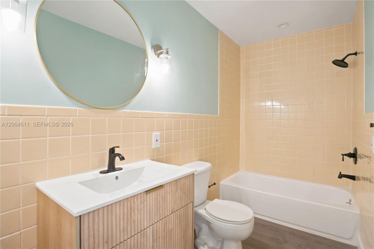 934 Michigan Ave, Unit 209, Miami Beach, FL 33139 Photo