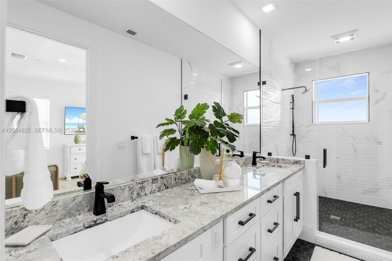 735 50 St Gulf, Marathon, Key West, FL 33050 Photo