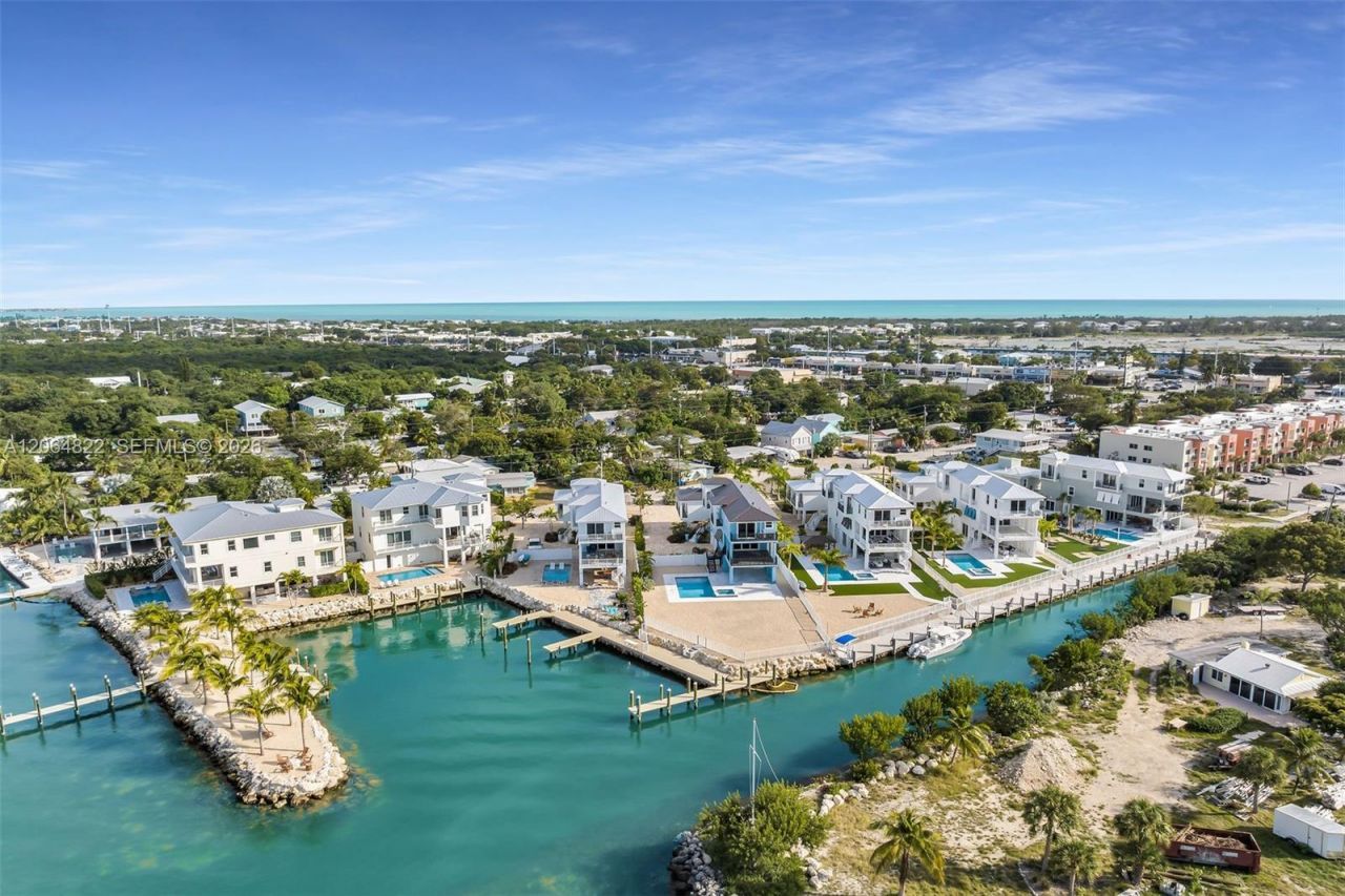 735 50 St Gulf, Marathon, Key West, FL 33050 Photo