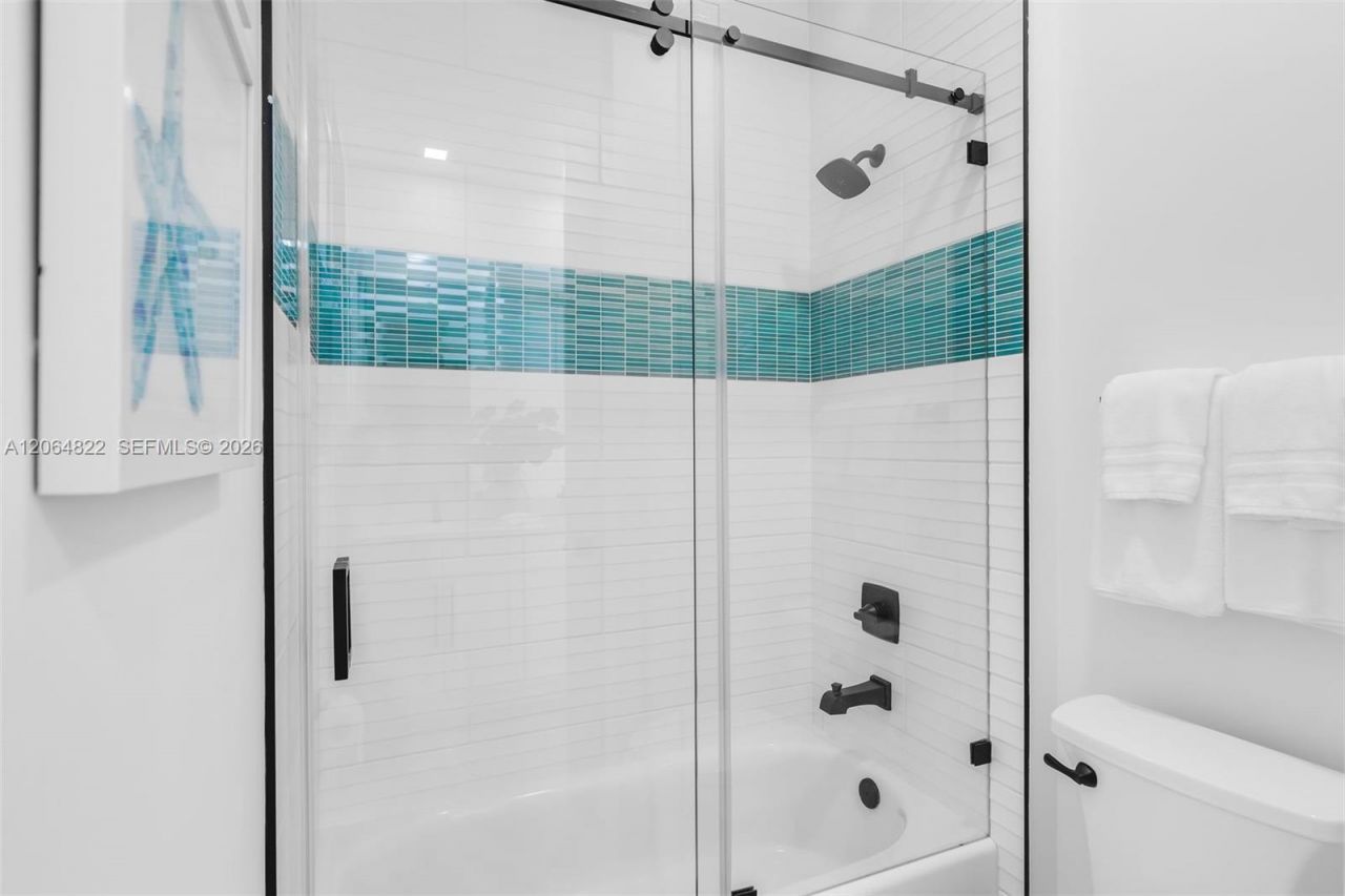 735 50 St Gulf, Marathon, Key West, FL 33050 Photo