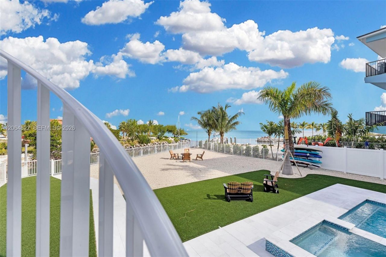 735 50 St Gulf, Marathon, Key West, FL 33050 Photo