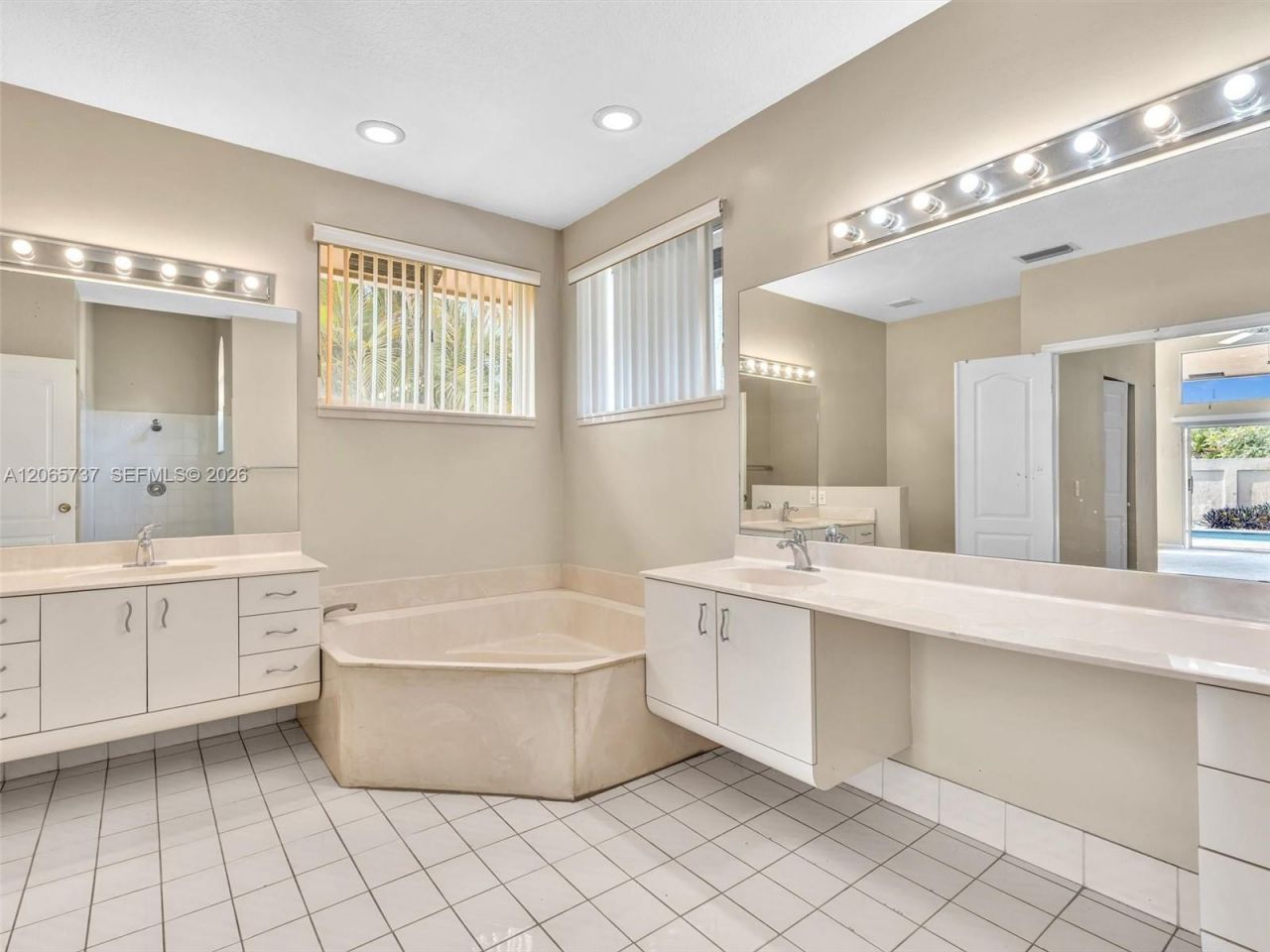 11335 Lake Shore Dr, Cooper City, FL 33026 Photo