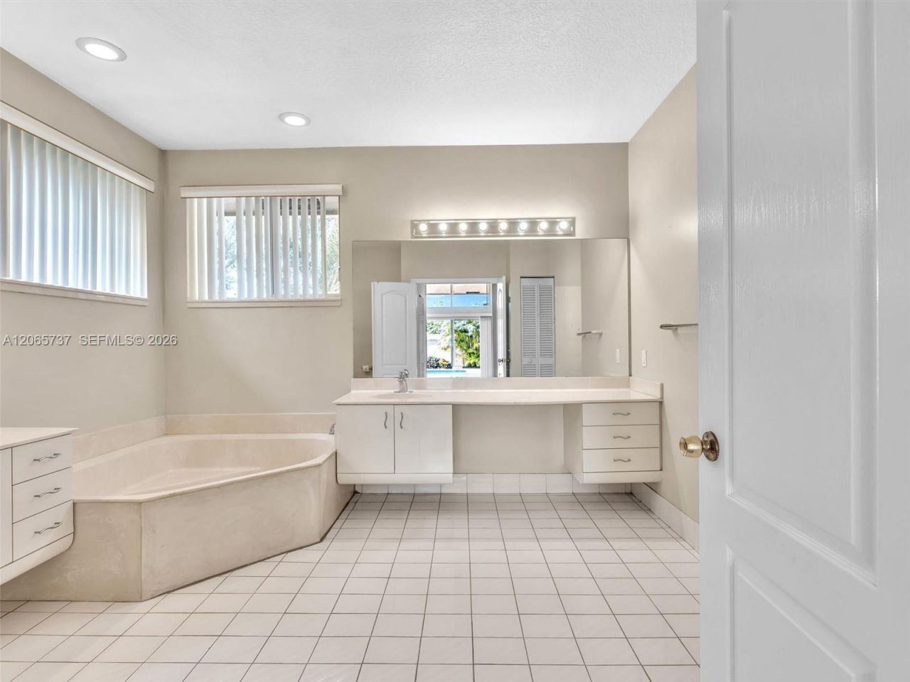 11335 Lake Shore Dr, Cooper City, FL 33026 Photo