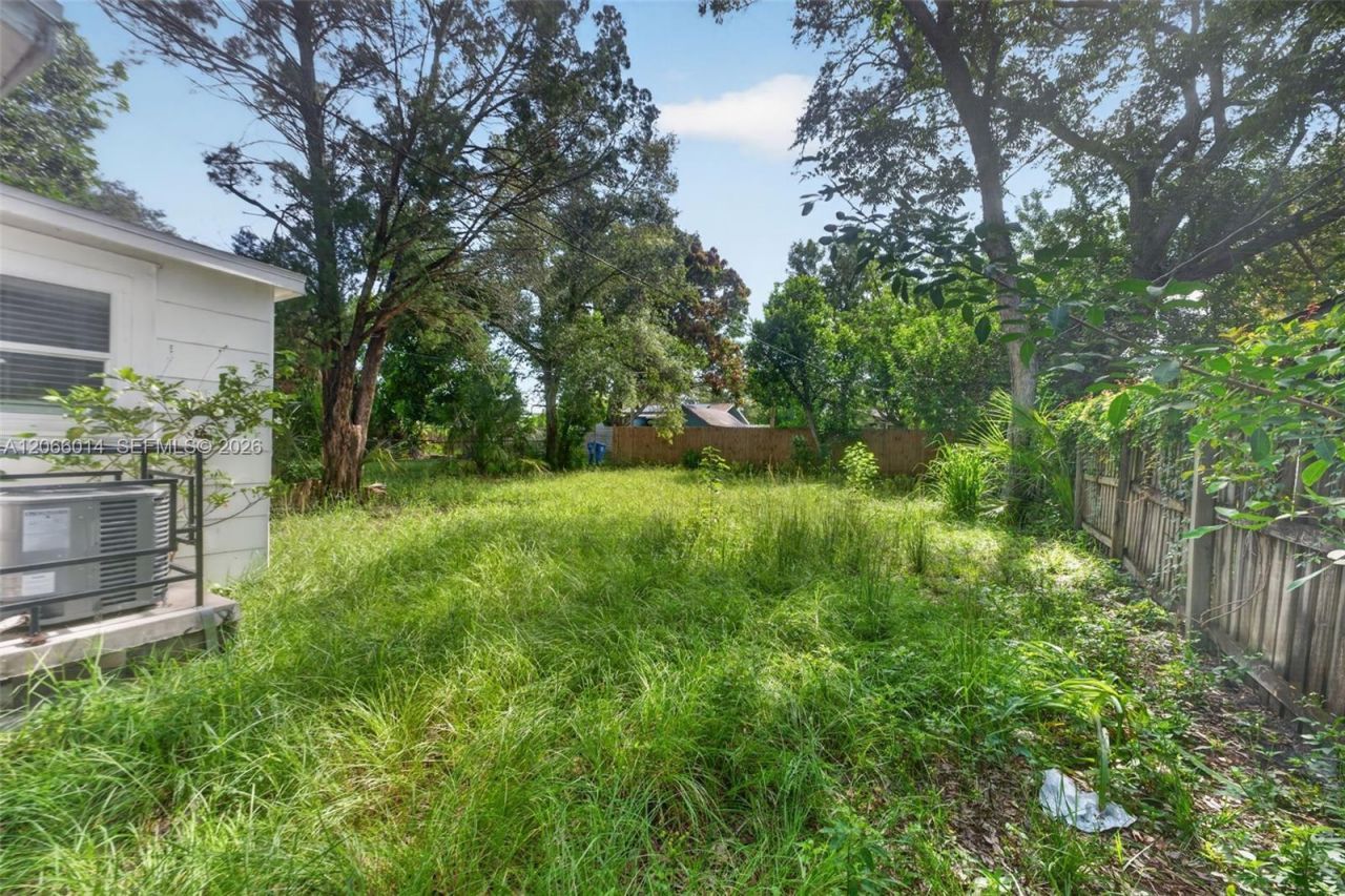 1752 42nd St S, Saint Petersburg, FL 33711 Photo