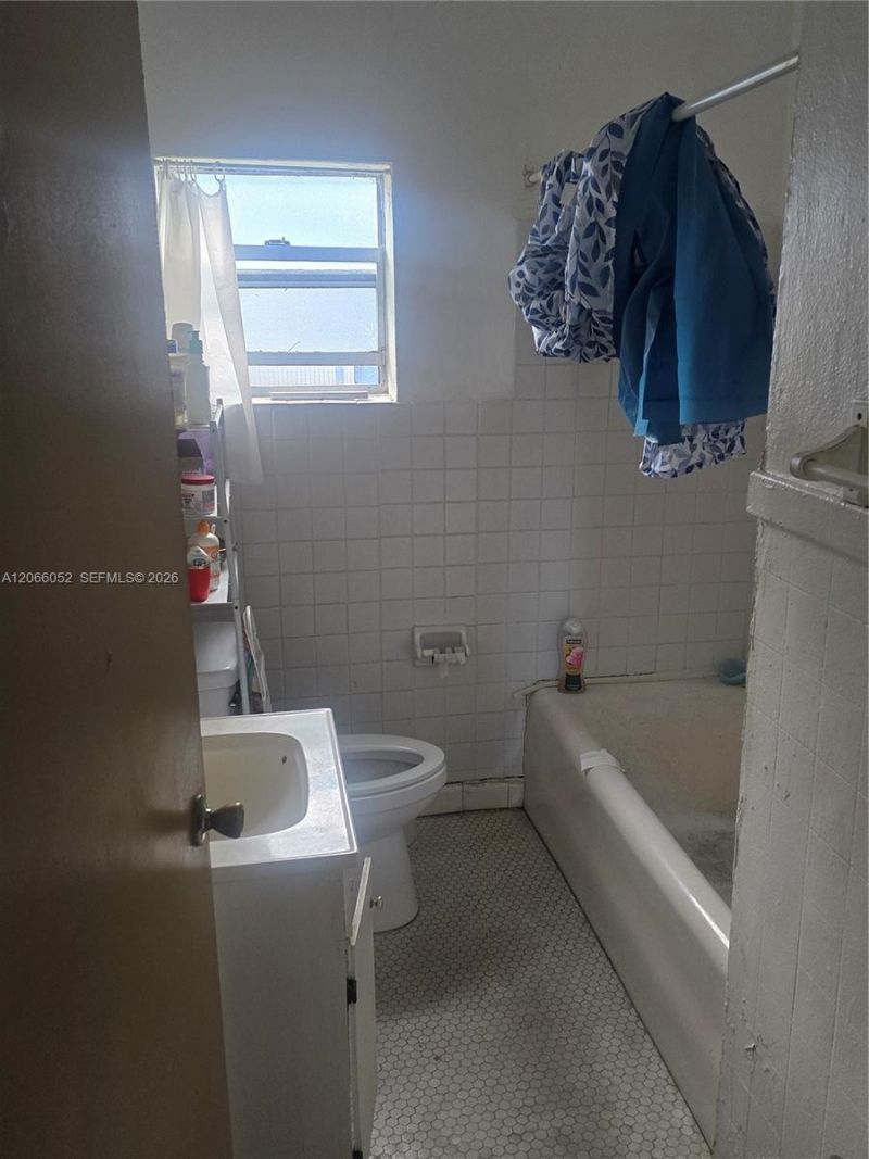 1368 NW 56th St , Miami, FL 33142 Photo