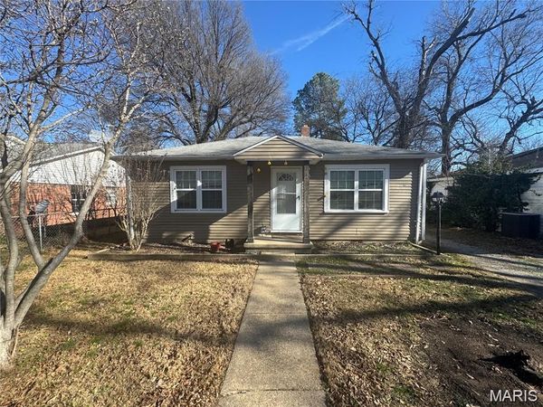 208 John R , Kennett, MO 63857