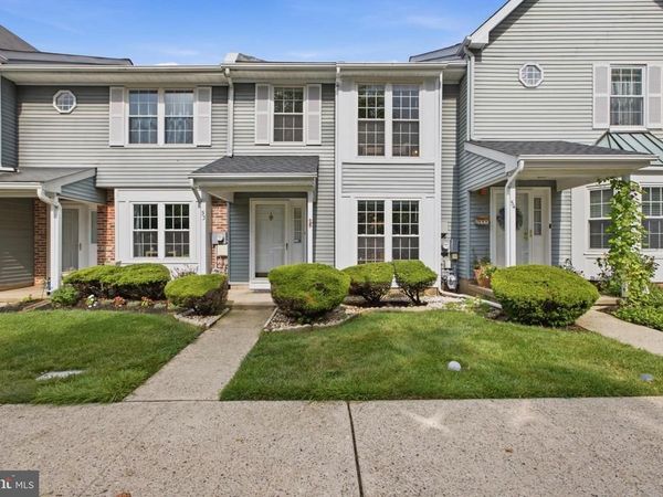 53 ARDSLEY COURT , NEWTOWN, PA 18940