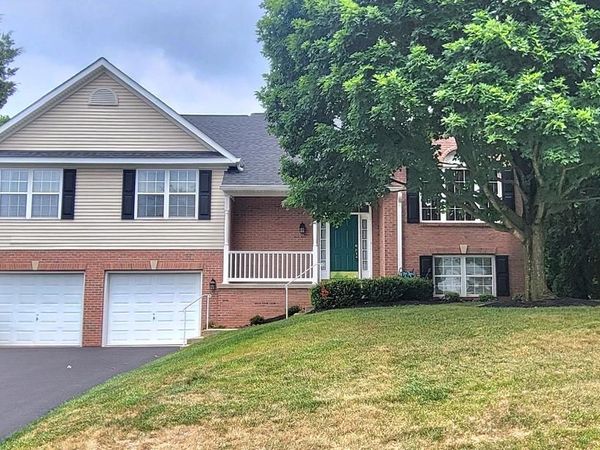 1954 LONDONTOWNE DRIVE, HAGERSTOWN, MD 21740